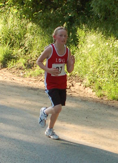 Vanessa Fliß kommt als 15. ihrer Altersklasse ins Ziel. Vanessa Fliß kommt als 15. ihrer Altersklasse ins Ziel.