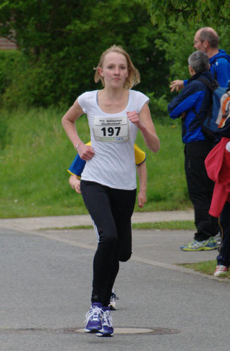 Kerstin Schulze Kalthoff lief konkurrenzlos in ihrer Altersklasse und gewann die 2,5 km der W15