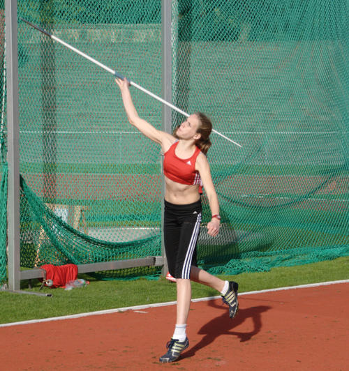 Mit 26,83m in ihrem ersten Speerwurfwettkampf belegt Maike Schulenkorf gleich Platz Zwei in der Ewigen Rosendahler Top5.