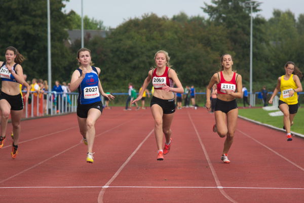 Carla Weiser im 100m Sprint der W15.