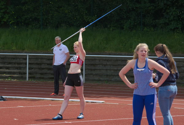 Im Speerwurf wurde Nadine Thiemannn mit 31,85 m Vierte in der weiblichen Jugend U20.