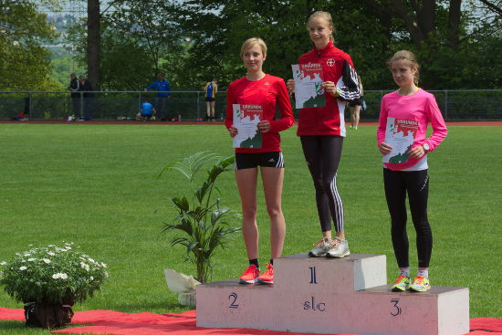 NRW-Vizemeisterin über 3.000m wurde Kerstin Schulze Kalthoff in der weiblichen U18.