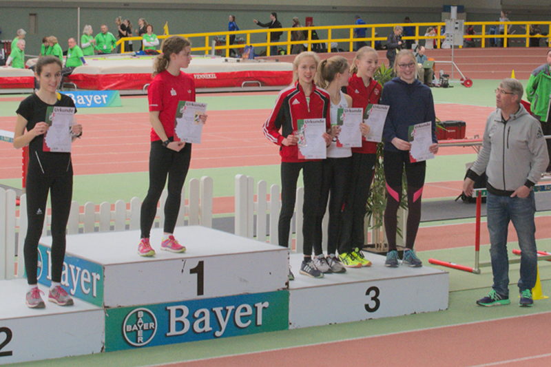 Lange lag Carla auf Rang vier hinter Malin Bokel vom LC Paderborn. Doch am Ende konnte sie sich doch den das Bronzeabzeichen in der Wertung der weiblichen Jugend U18 erkämpfen