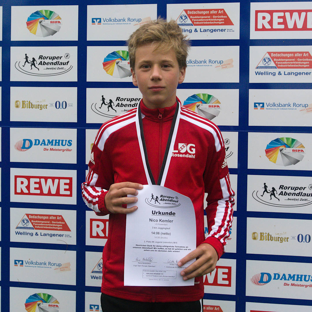 Einen Lauf später im 3-km-Jogginglauf gewann dann noch Nico Kemler die Silbermedaille in der M15-Wertung.