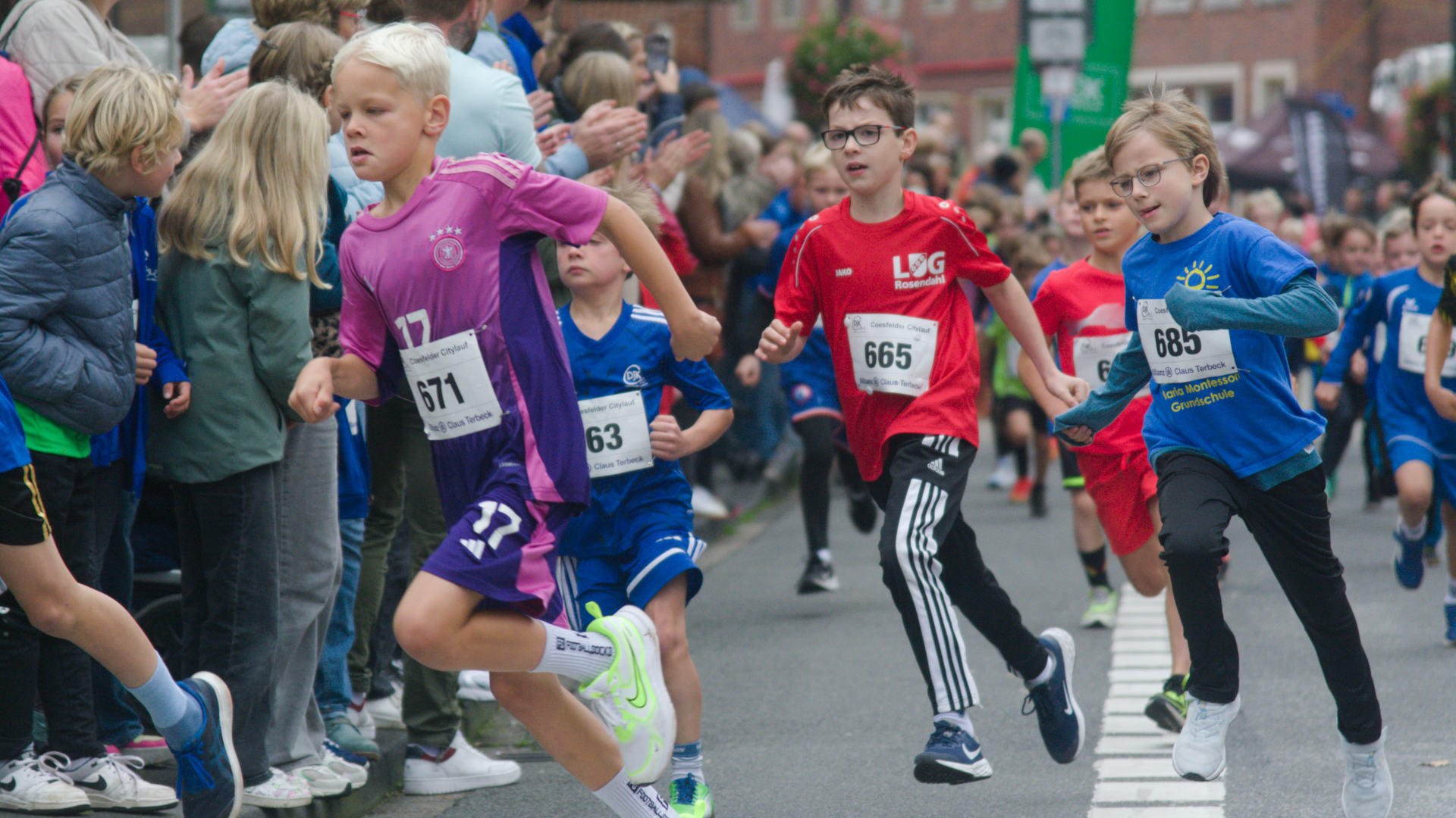 Im zweiten Lauf der Jungen bis zur Altersklasse M9 ging Philipp Wernsmann die erste Runde ein wenig zu verhalten an.