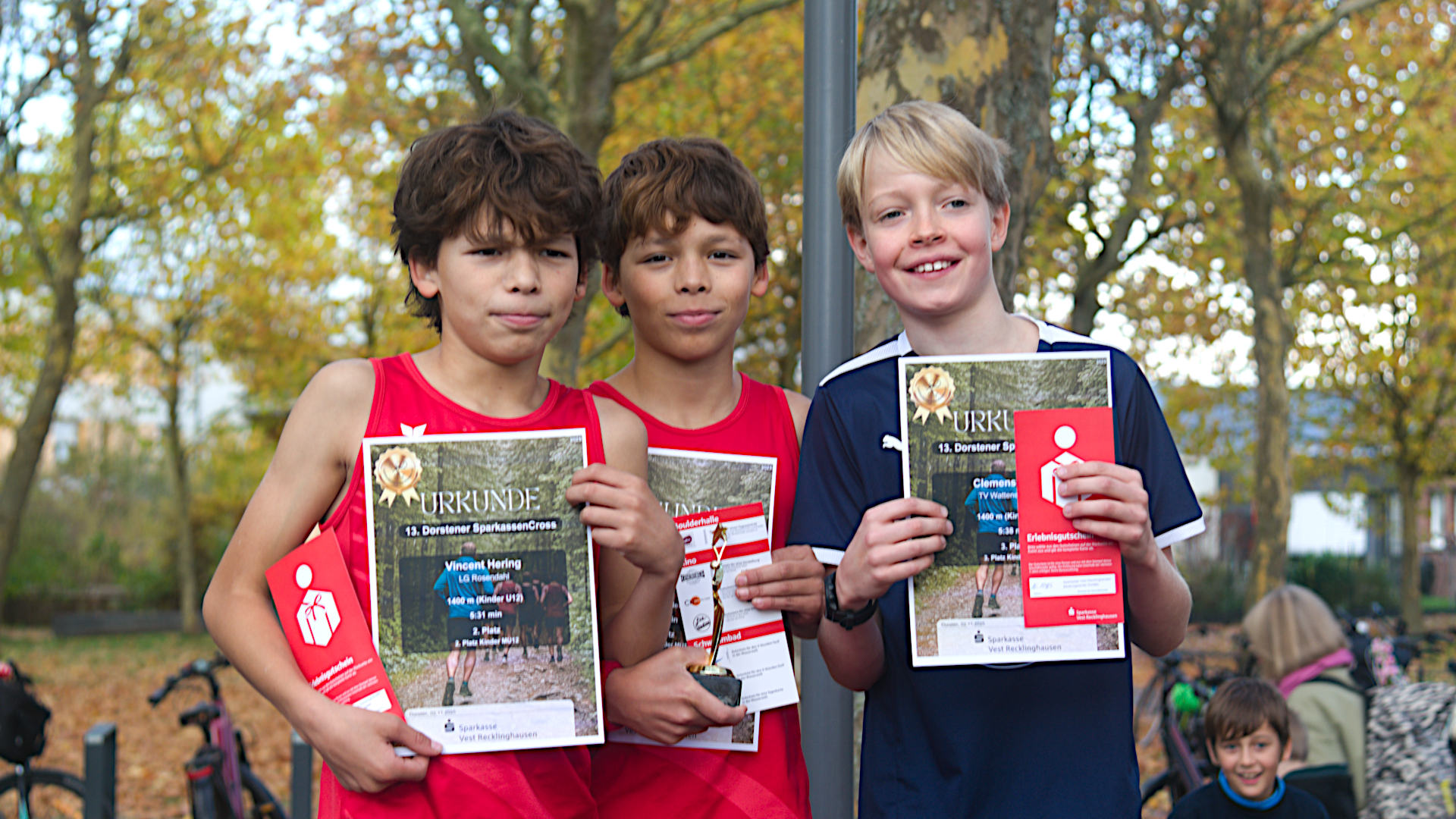 Das Siegerpdest der männlichen Jugend U12 mit Vincent, Louis und Clemens Keßler vom TV Wattenscheid.