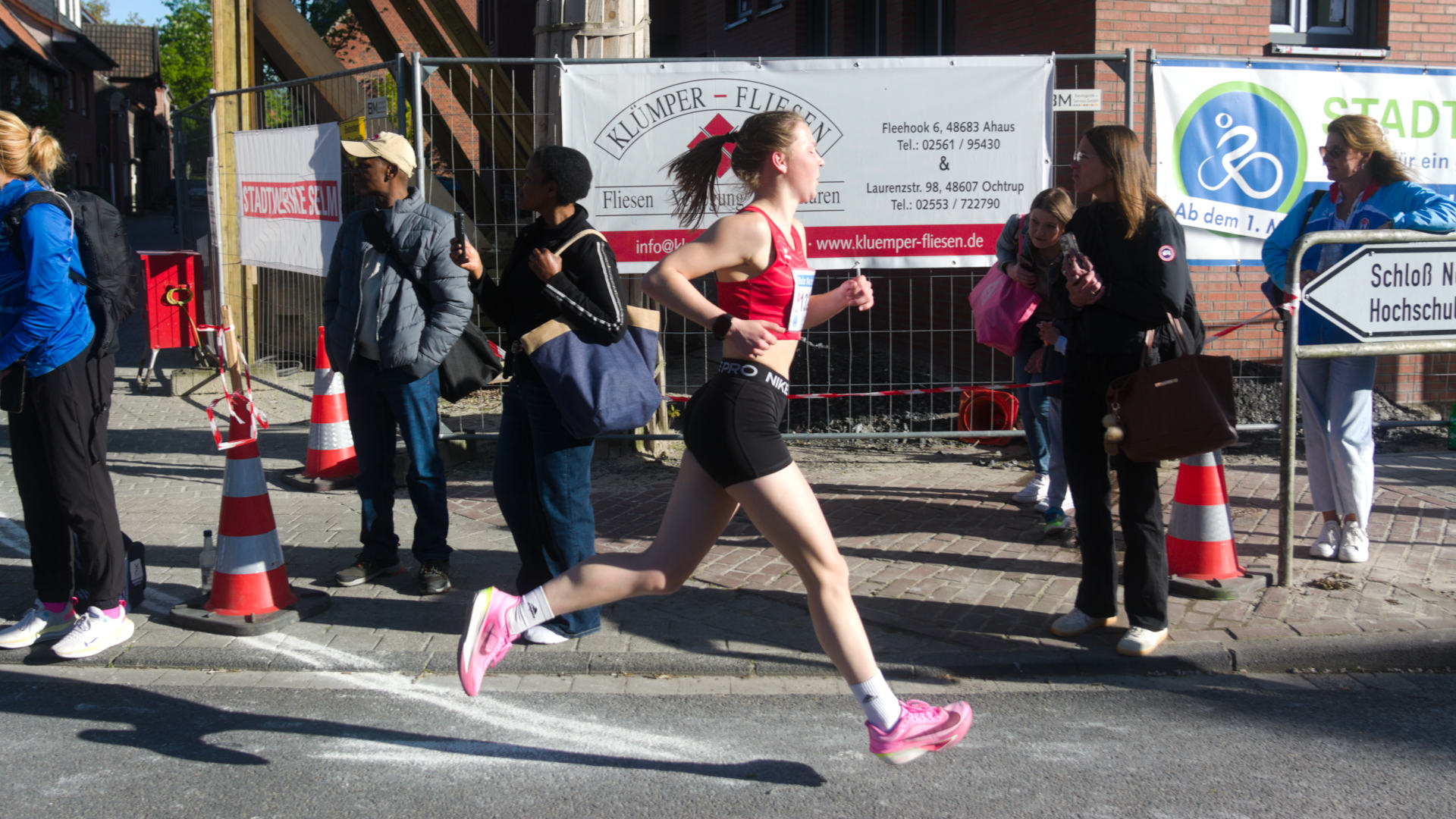Ein schnelles Rennen bekam heute Lena bei den westfälischen 5 km Straßenlaufmeisterschaften