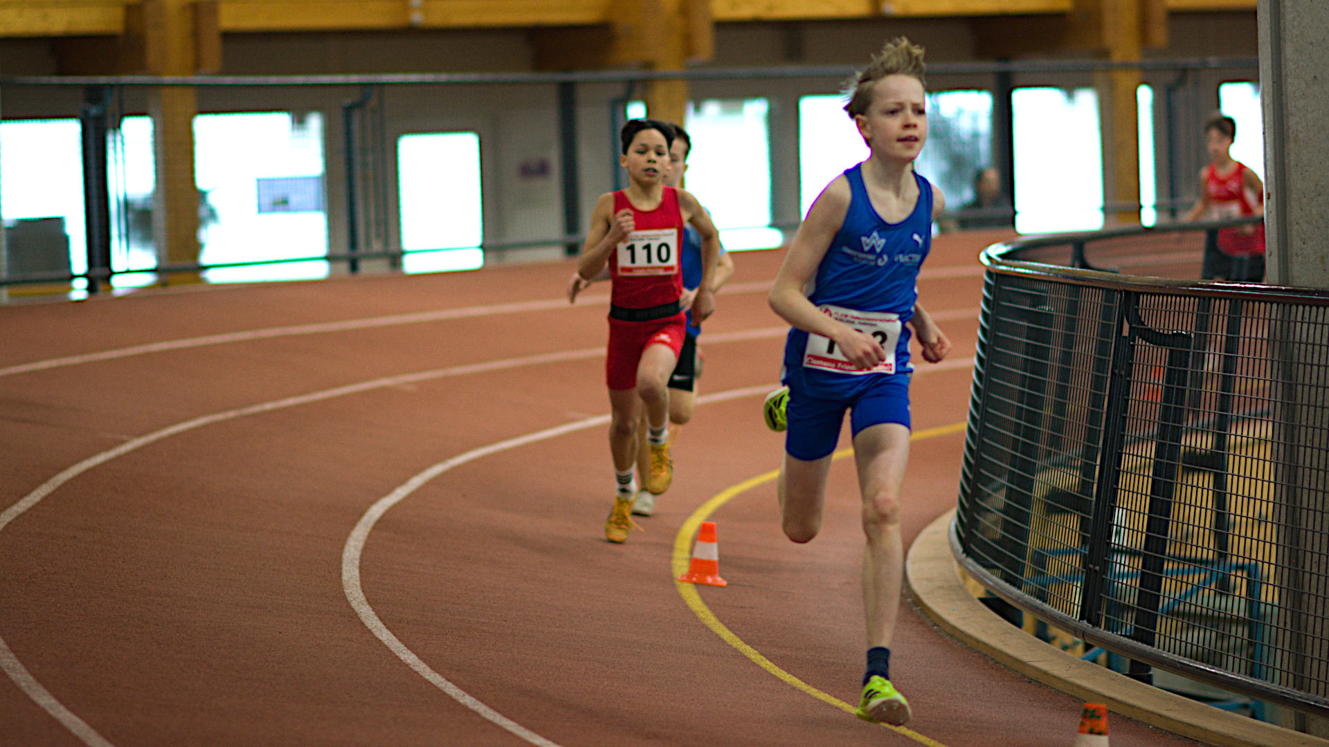 Da konnte Louis diesmal nur gratulieren. Clemens Friedrich Kessler vom TV Wattenscheid ließ ihm heute keine Chance zum Angriff .
